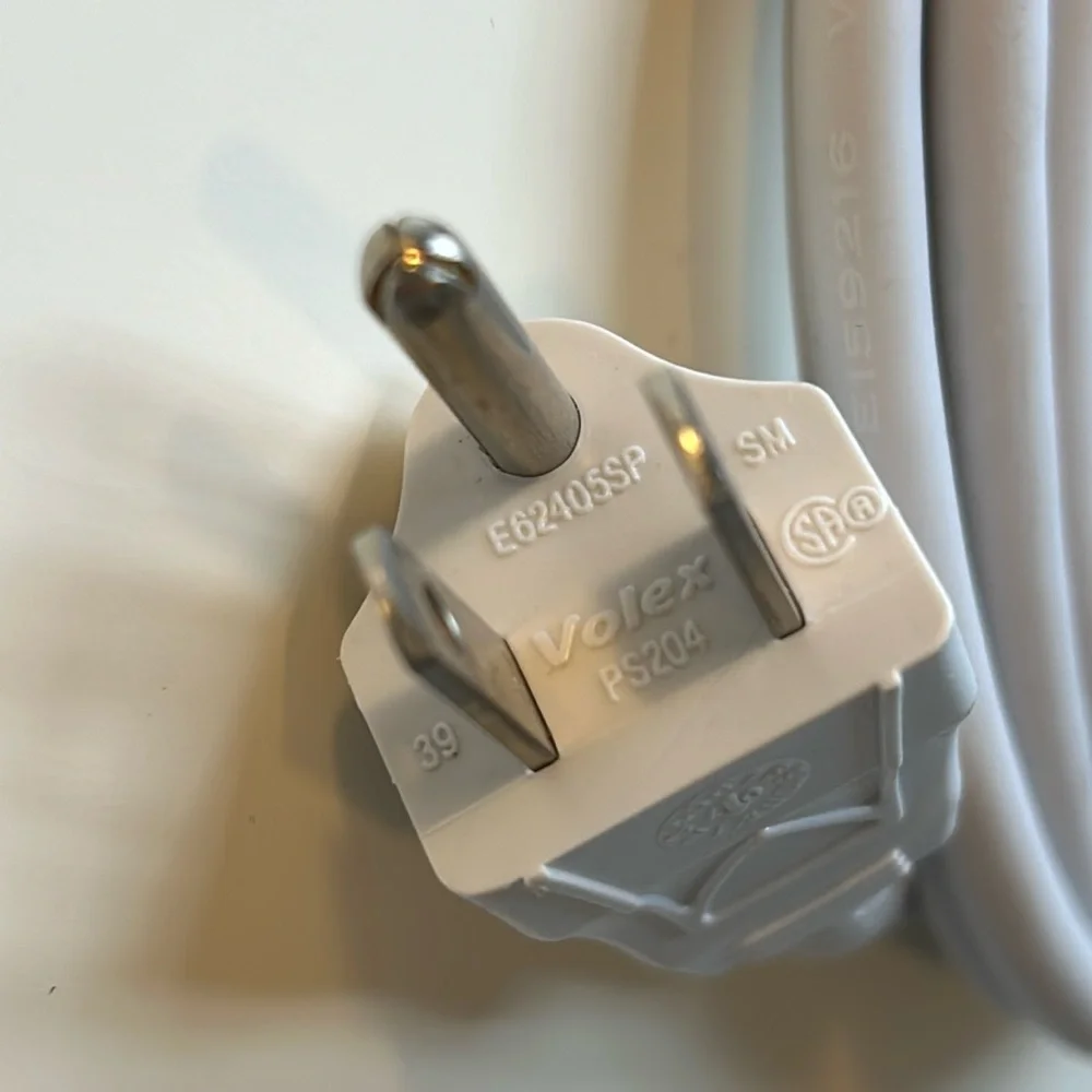 NWOT Apple (Volex) Power Adapter Extension Cable